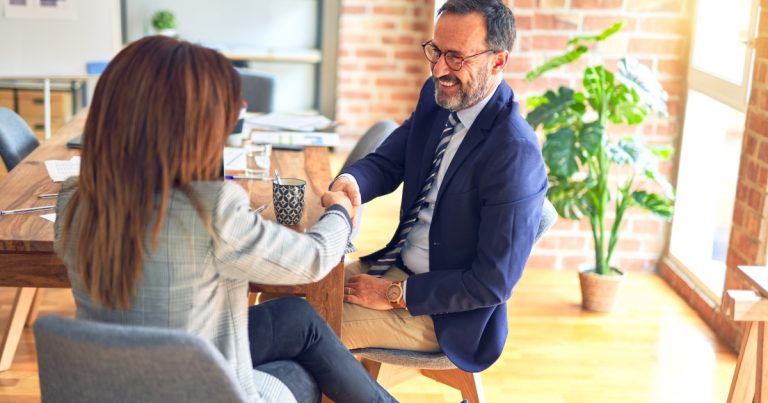 Courtier immobilier : L'astuce INDISPENSABLE pour un prêt au TOP (et combien ça coûte...