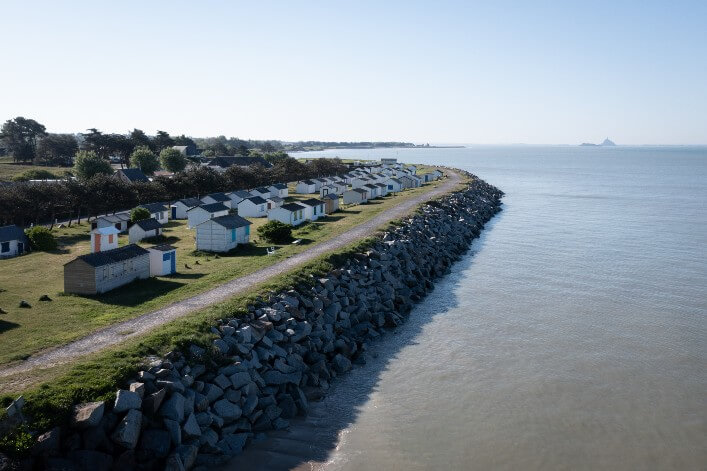 Immobilier au bord de mer : Cette flambée est-elle une folie ? Découvrez les 8 raisons derrière cette hausse malgré le climat !